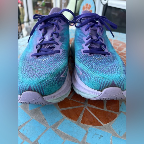 HOKA Women's Clifton 9 Running Shoes size 11B - Picture 7 of 13